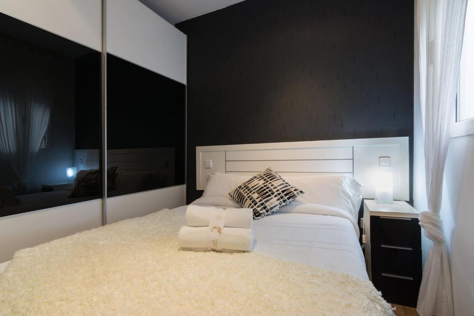 Apartamentos Day Madrid Ildefonso Centro Gran Via Sol Malasana Luaran gambar