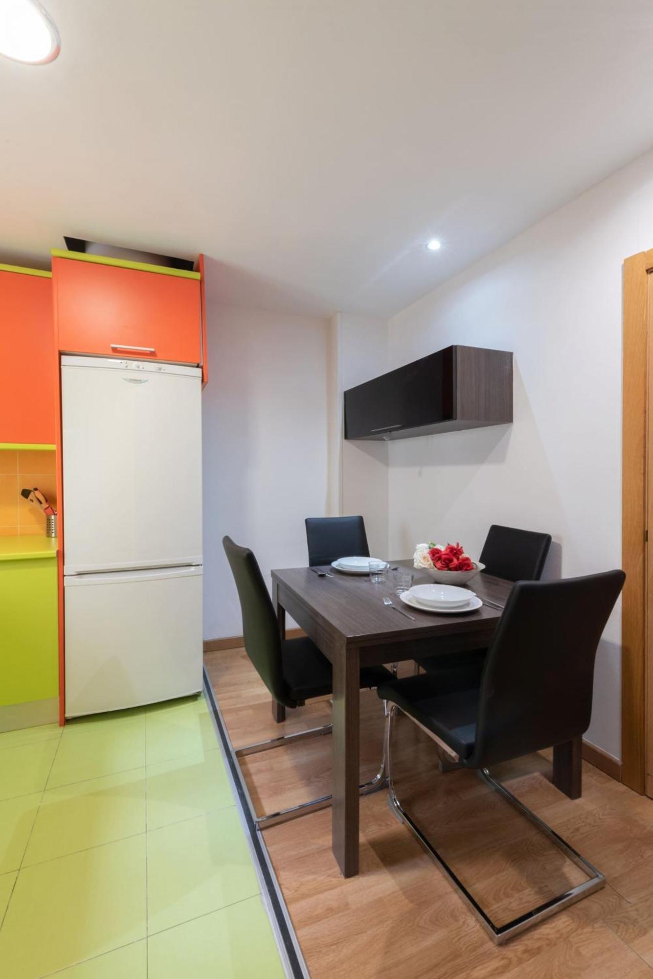 Apartamentos Day Madrid Ildefonso Centro Gran Via Sol Malasana Luaran gambar