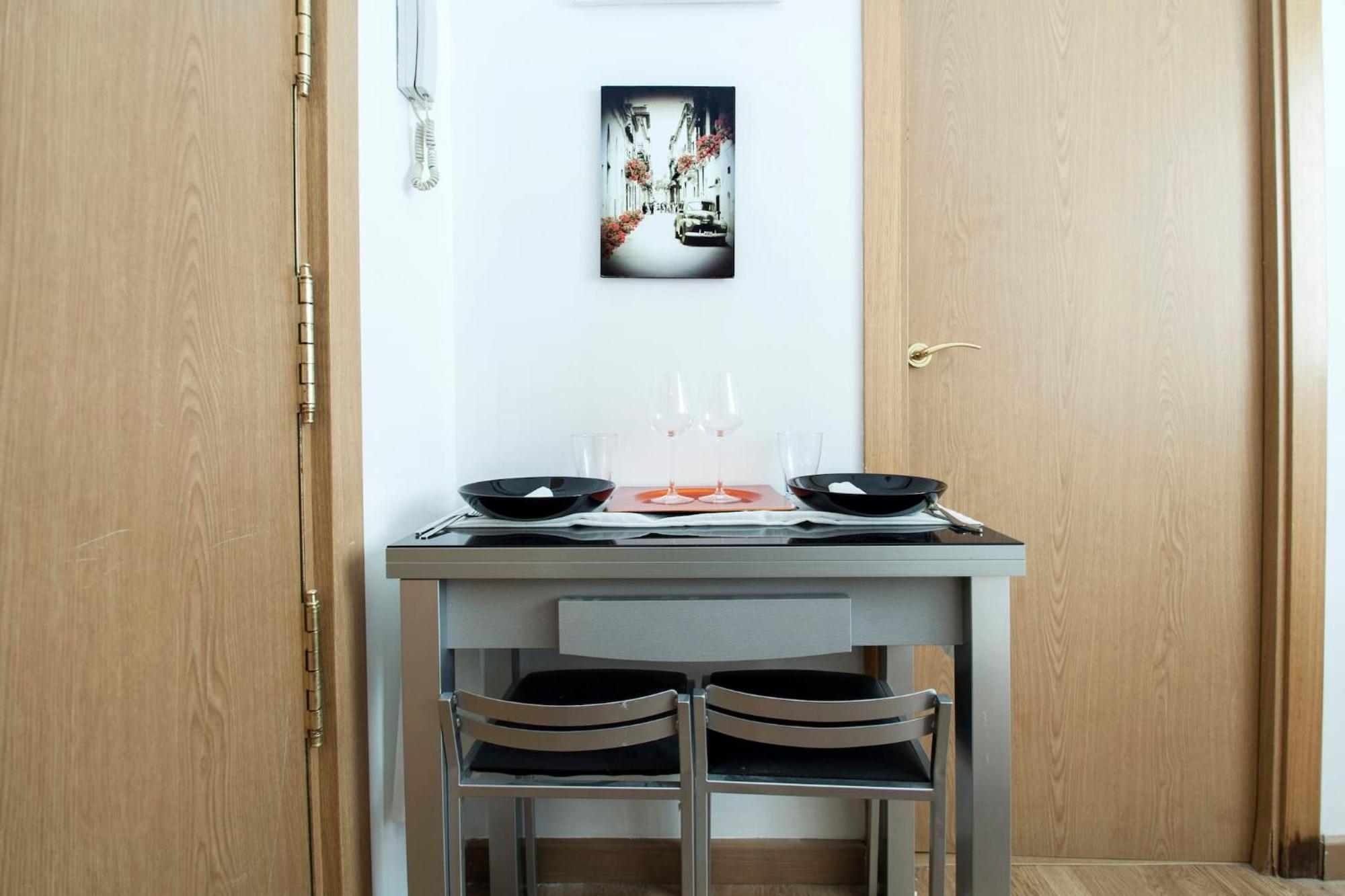 Apartamentos Day Madrid Ildefonso Centro Gran Via Sol Malasana Luaran gambar